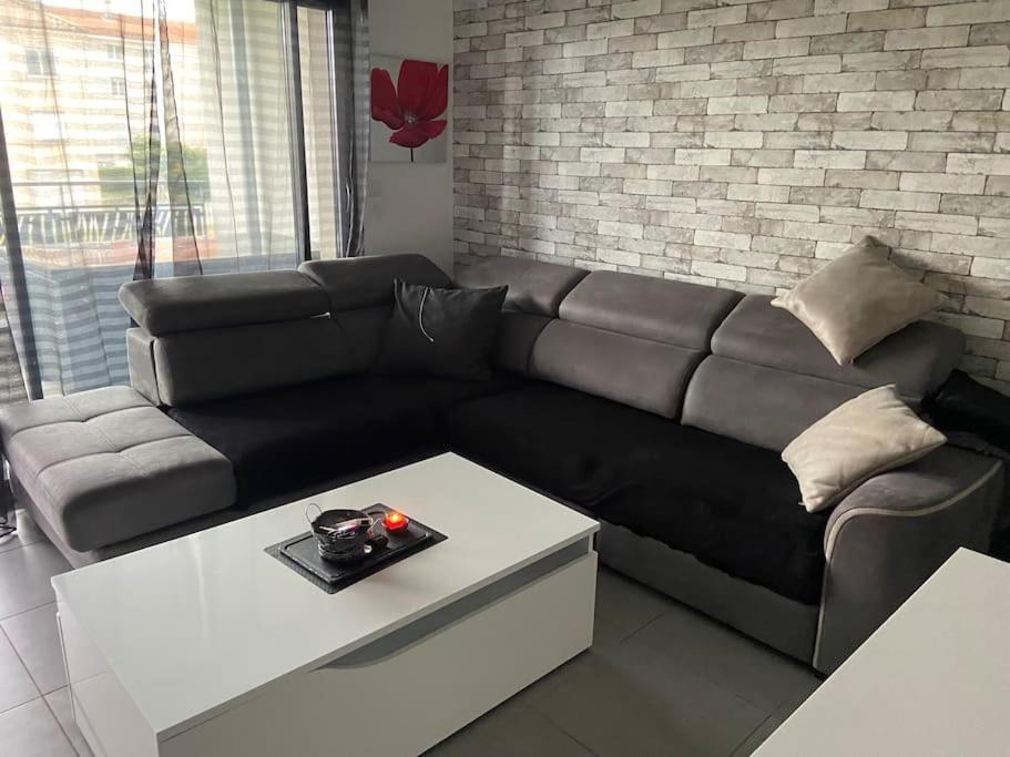 Apartamento Katy Tournon-sur-Rhone Exterior foto